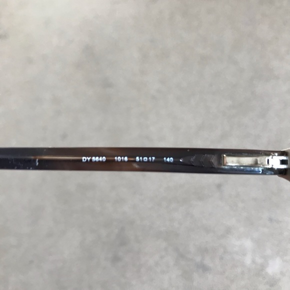 DKNY glasses frame - Picture 4 of 5